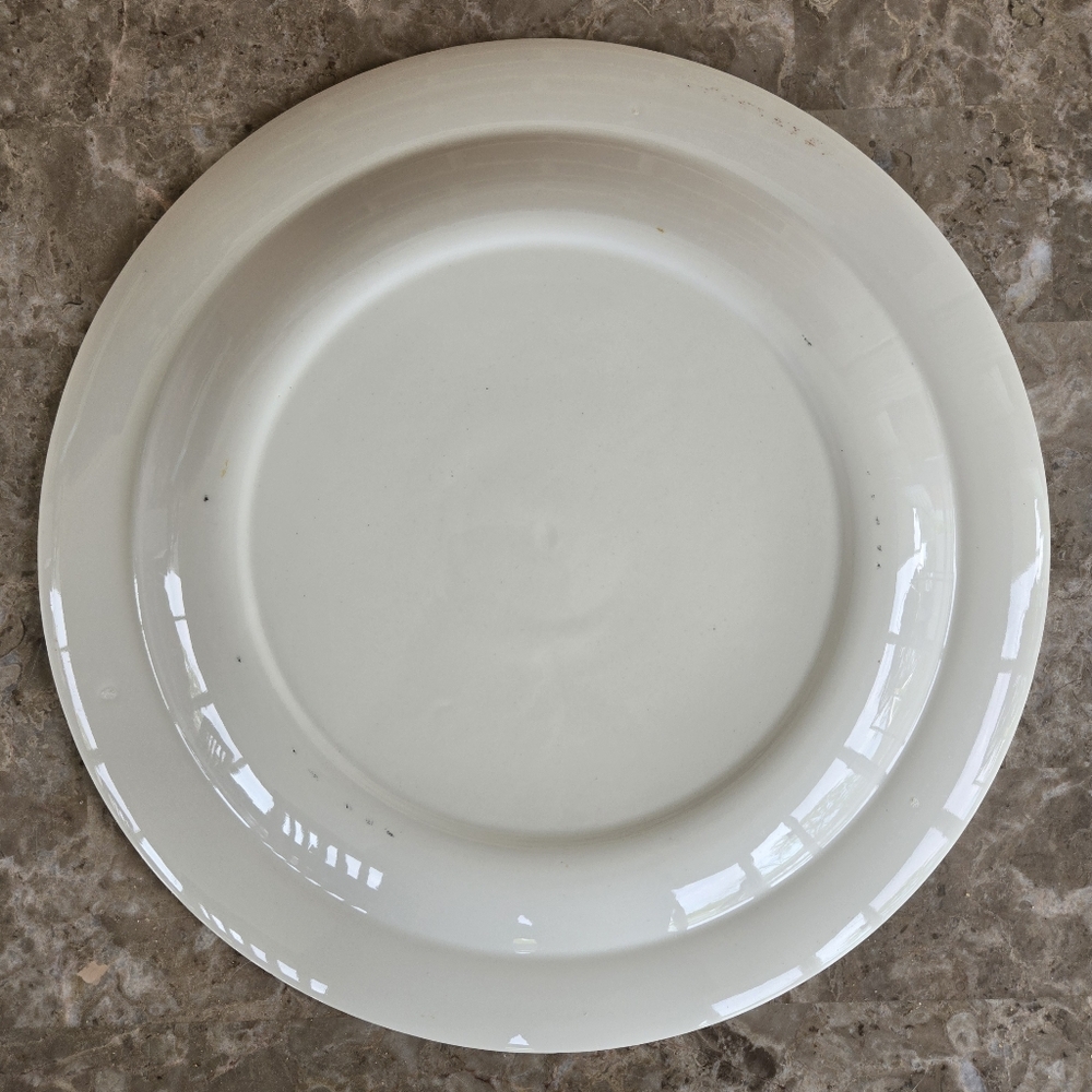 Large Vintage 13" Round Serving Plater - Picture 3 of 4